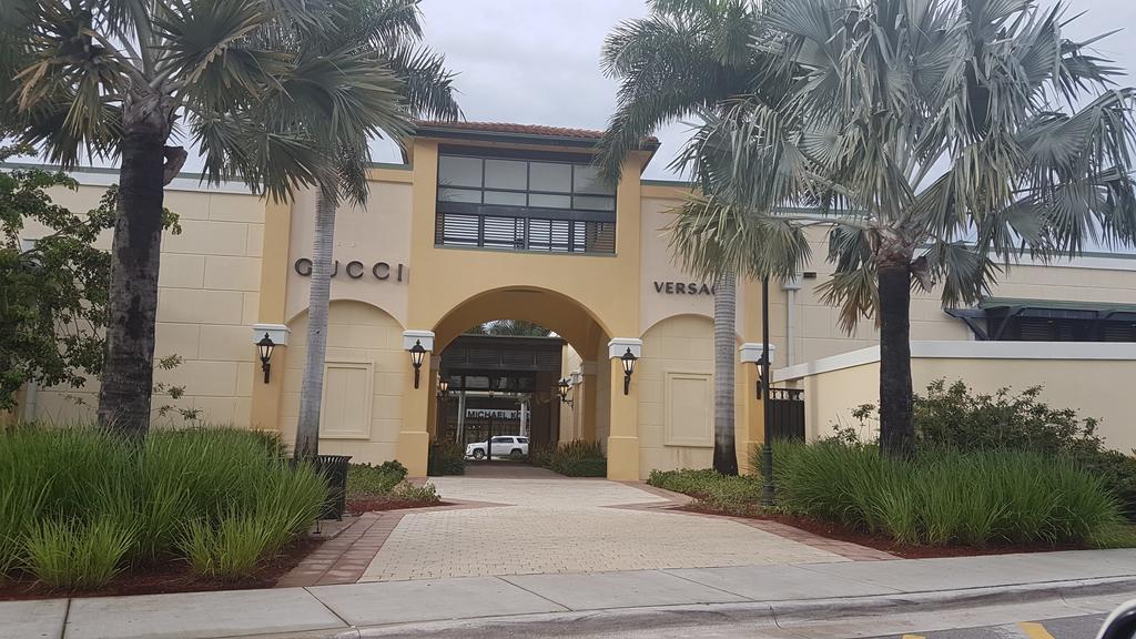 Sawgrass Hotel Sunrise Exterior photo